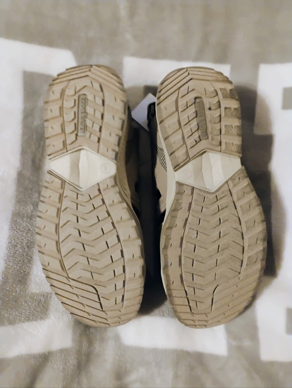 Women's Brand New Rare Tan & Mint Green Eddie Bauer Sandals U.S. Size 8 - Picture 5 of 5